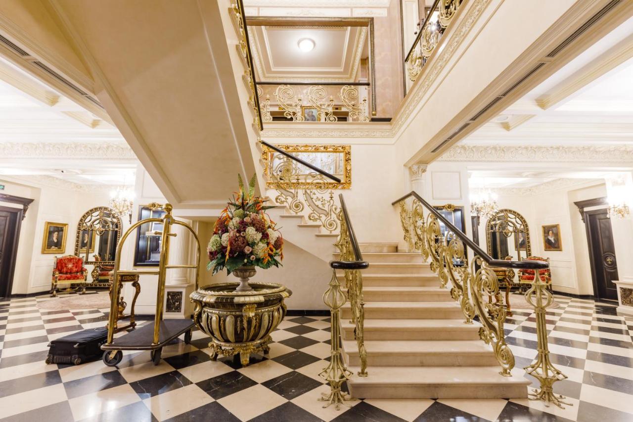 Axelhof Boutique Hotel Dnipro Luaran gambar