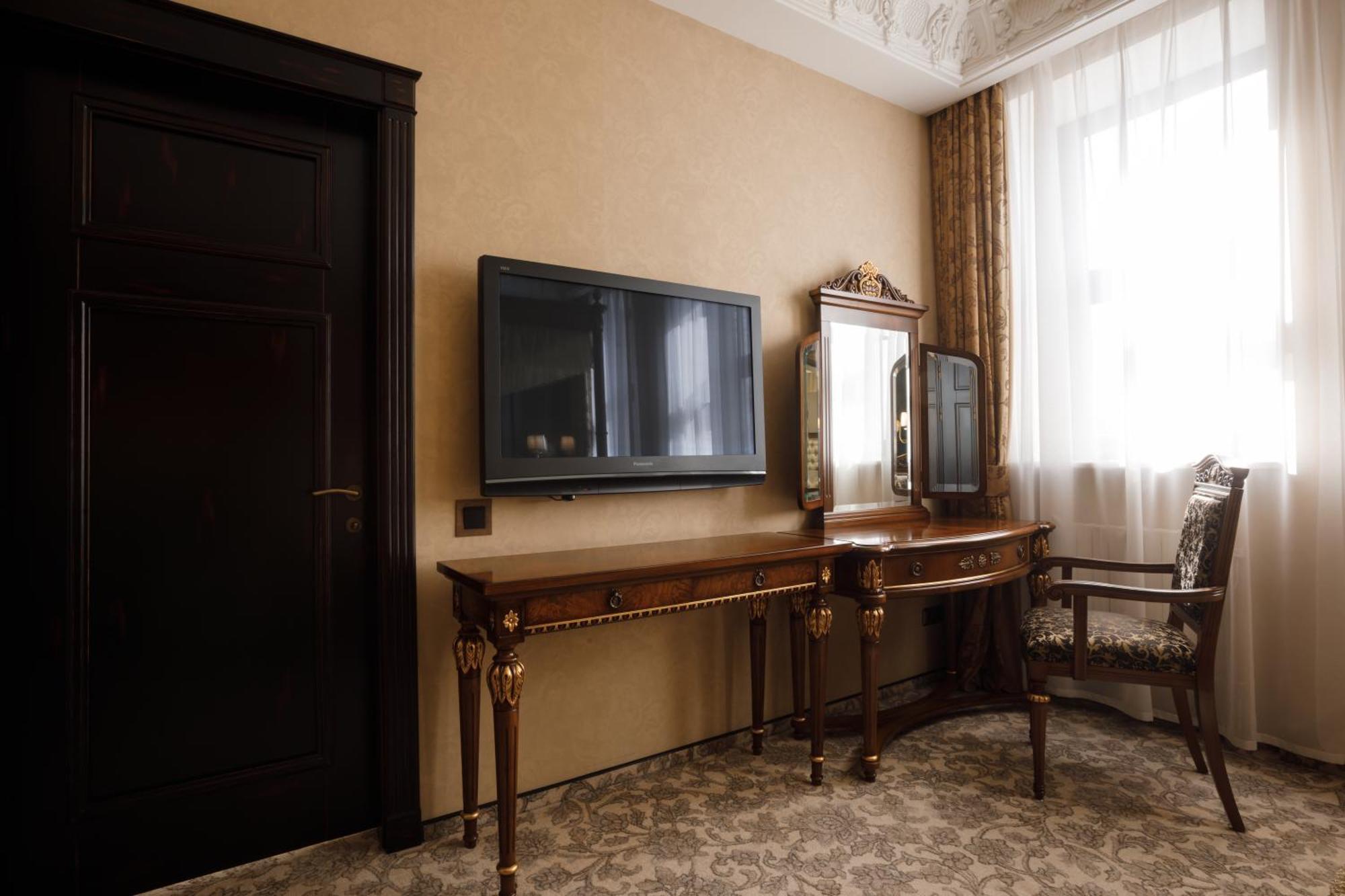 Axelhof Boutique Hotel Dnipro Luaran gambar